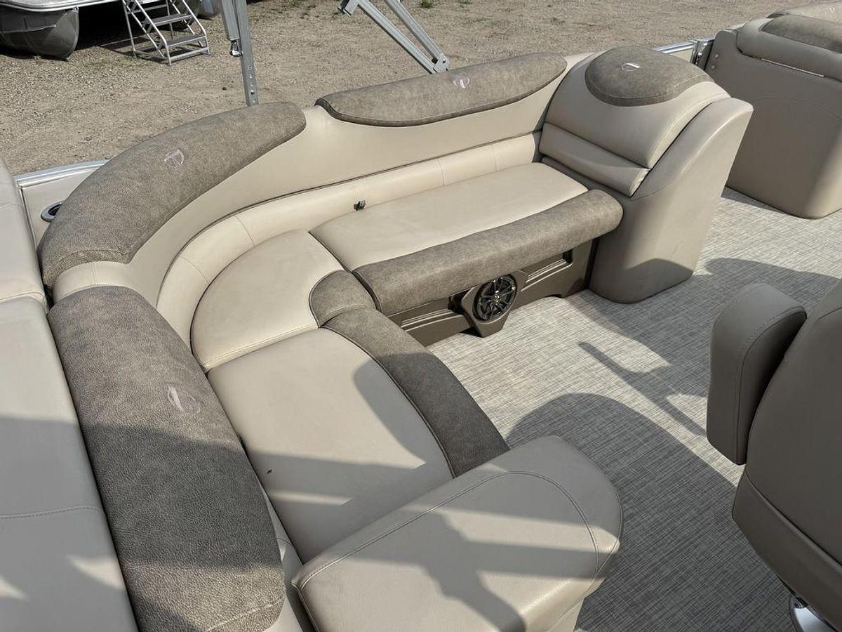 Used 2019 Tahoe Pontoons Cascade 2385 Cruise Pontoon