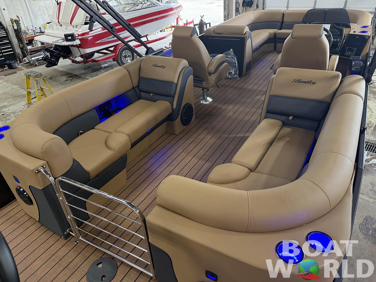 2026 Bentley 300HP Elite 253 Admiral Quad Lounge Tritoon $79995
