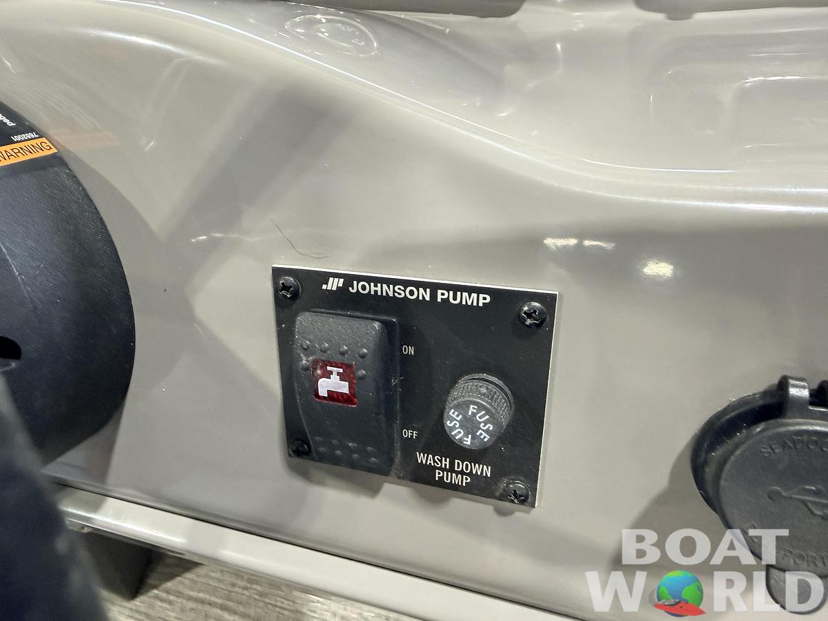 Used 2023 Apex Marine Qwest L818 Fish &60HP Honda 4Stroke -$27.995
