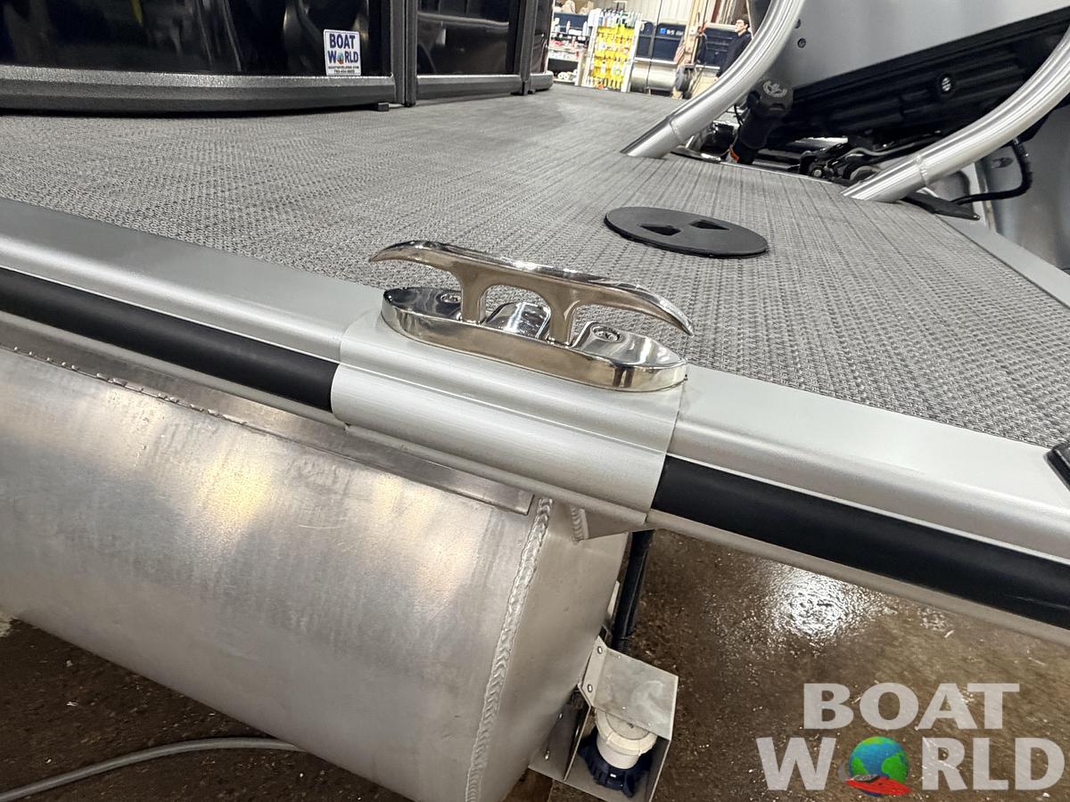 Used 2024 Bentley Legacy 223 150HP Navigator Tritoon - $47995