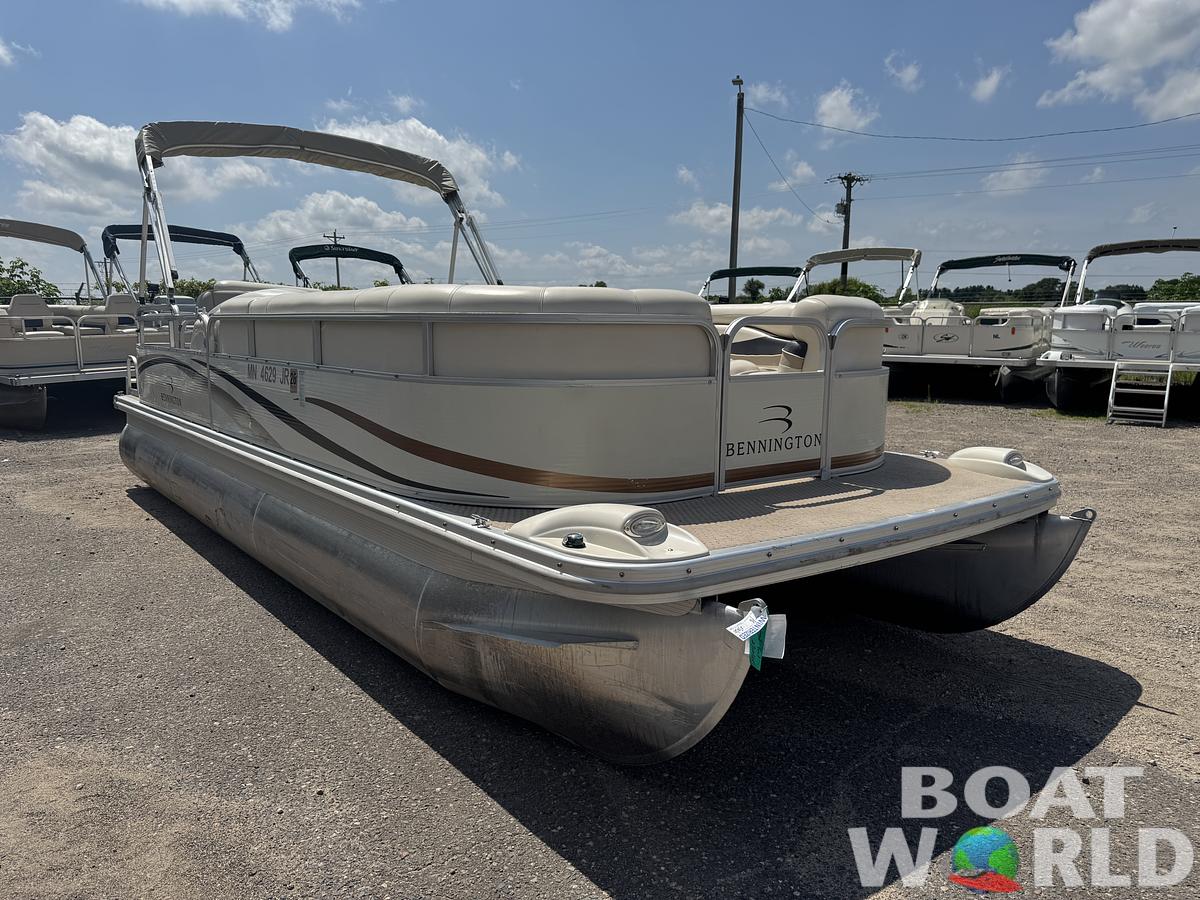 Used 2004 Bennington 2250 RL