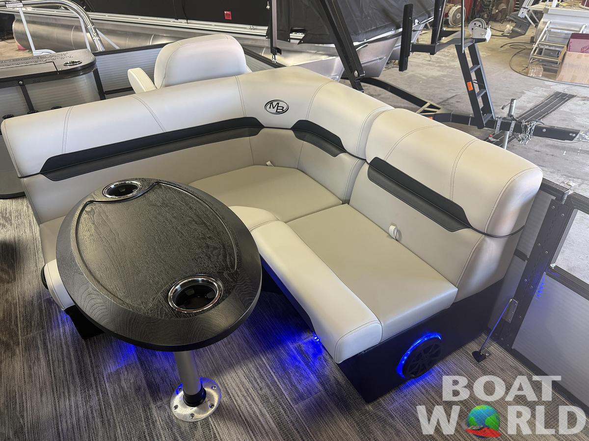 2026 Montego Bay 8522 Fish & Cruise Deluxe 