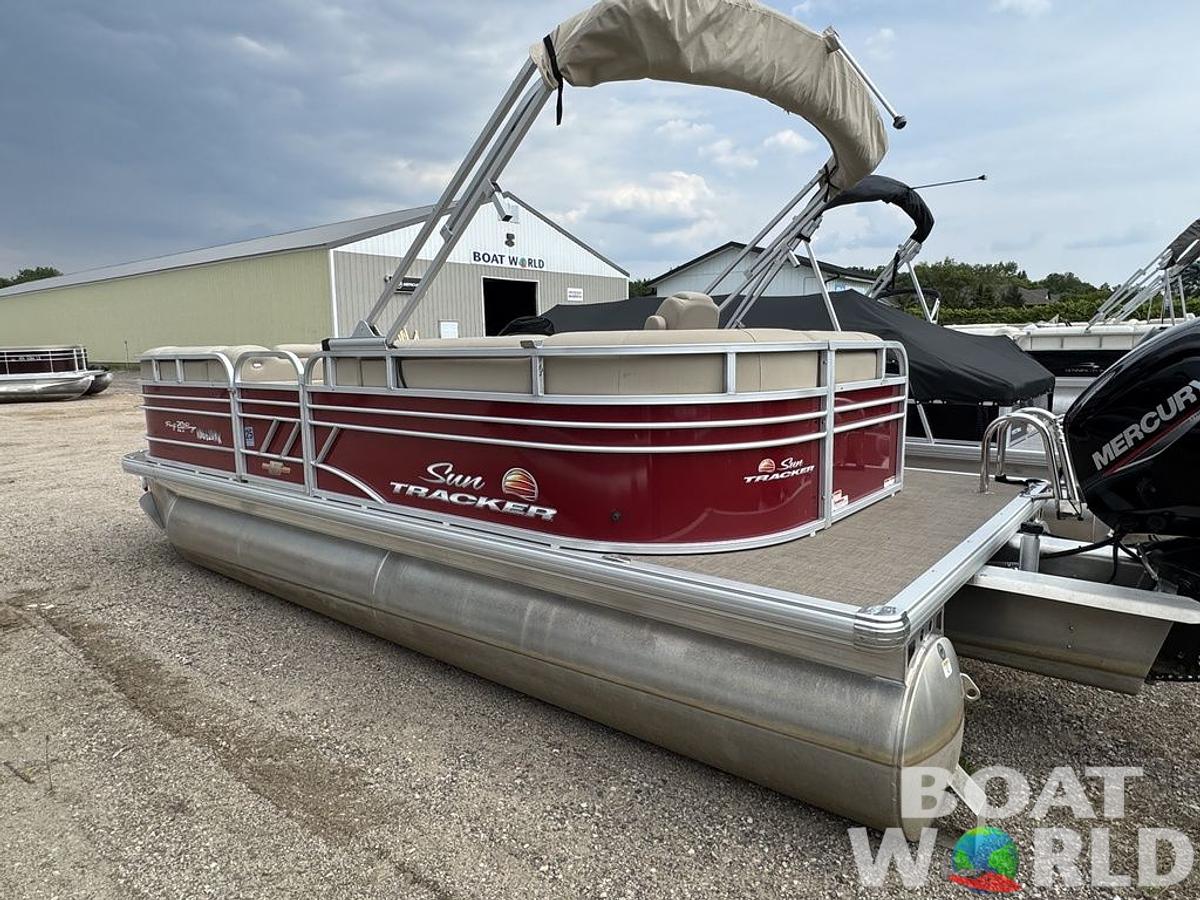 Used 2023 Sun Tracker Party Barge® 20 DLX