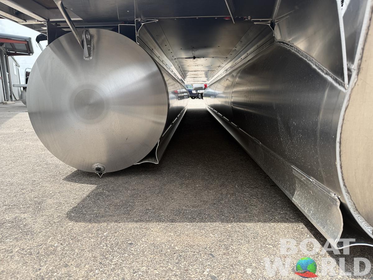 2025 Tahoe Pontoons Cascade 2385 Quad Lounge Shift Tritoon & Honda 4-Stroke EFI