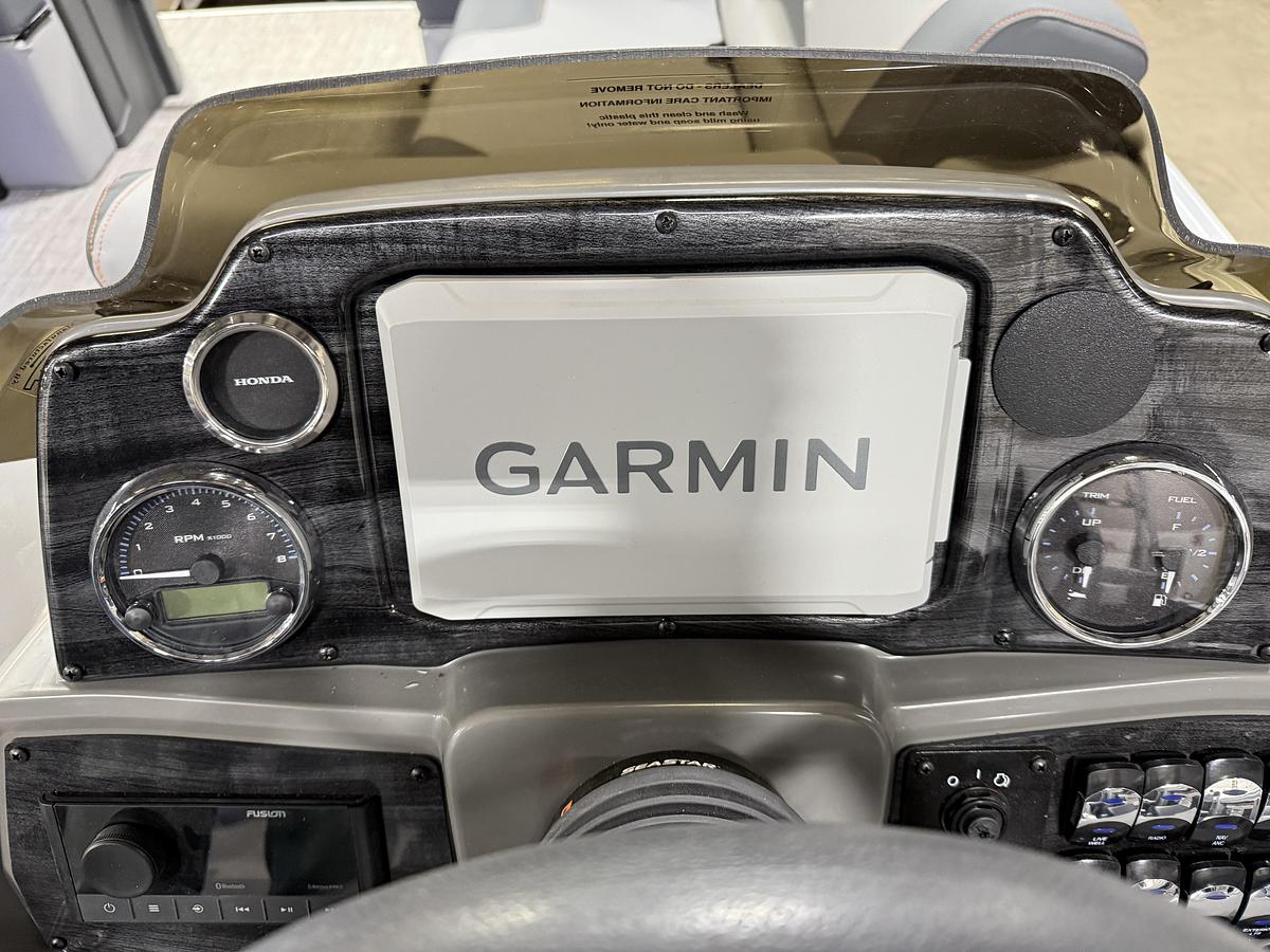 2025 Tahoe Pontoons GEOfish 2385 Rear Fish Tritoon & Honda 4-Stroke EFI