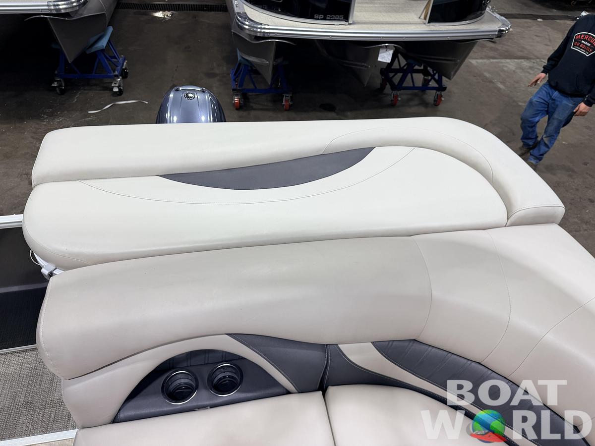 Used 2015 Sylvan Mirage 820 Cruise Special Edition Pontoon