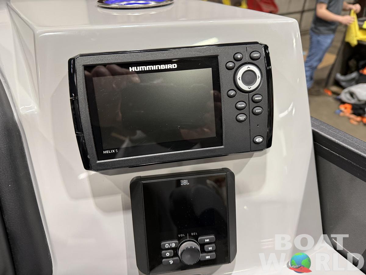 2026 Bentley Pontoons Legacy 220 Swingback 