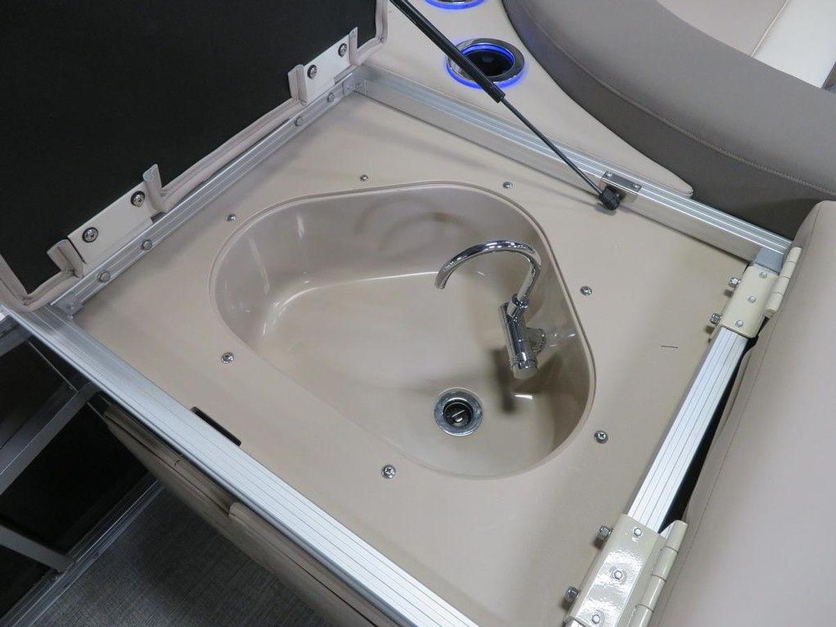 Used 2023 Tahoe Pontoons Cascade 2385 Rear Fish Tritoon & 150HP 4-Stroke EFI