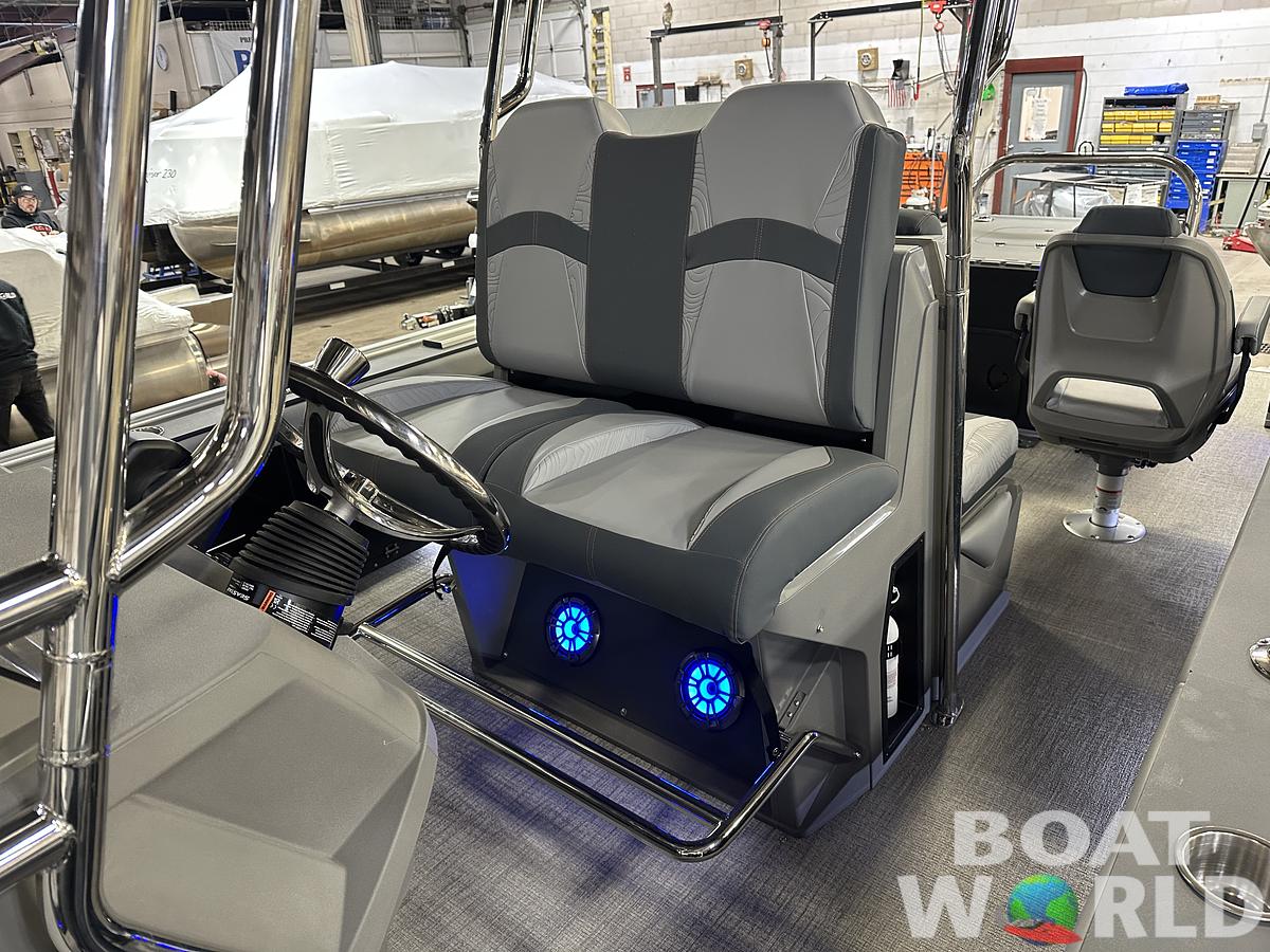 2025 Tahoe Pontoons GEOfish CRF 2585 Tritoon & Honda 4-Stroke EFI