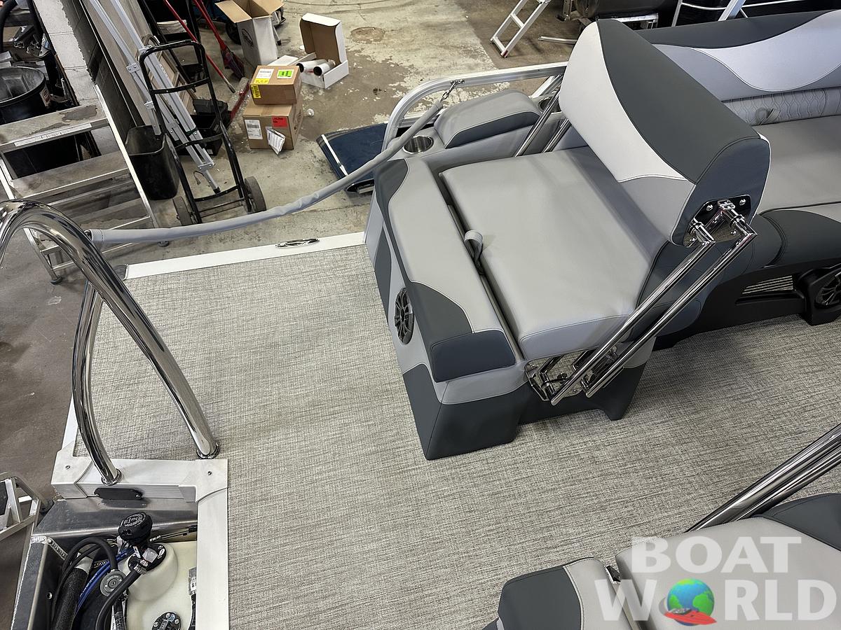 2025 Tahoe Pontoons LTZ 2385 Quad Lounge Shift Flip & Honda 4-Stroke EFI