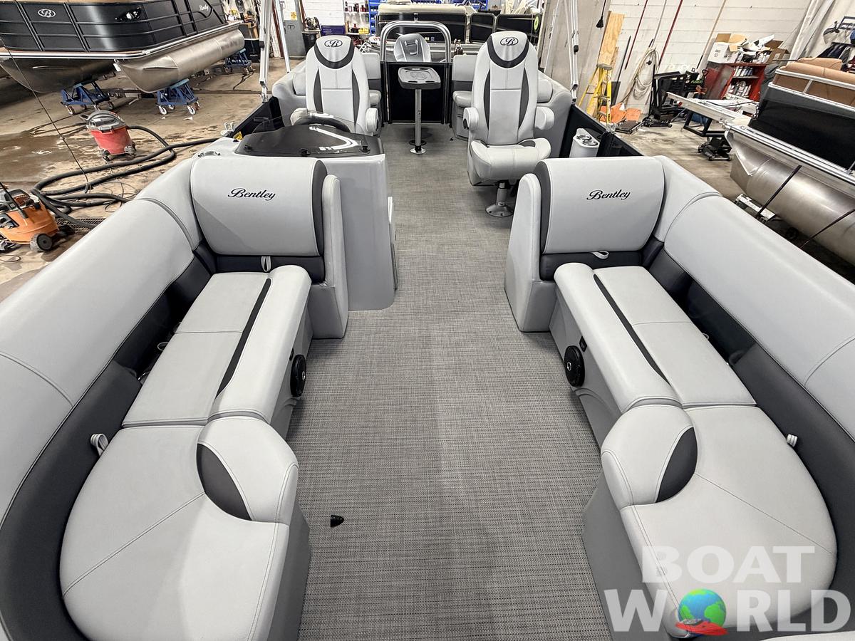 Used 2024 Bentley Legacy 223 150HP Navigator Tritoon - $47995