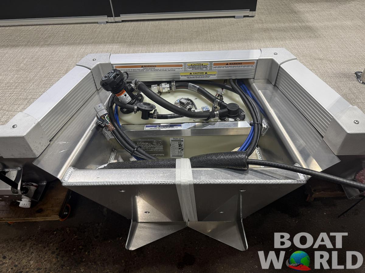 2026 Tahoe Pontoons Sport 2180 Rear Fish