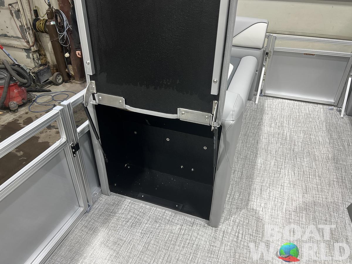 2026 Tahoe Pontoons Sport 2180 Quad Lounge