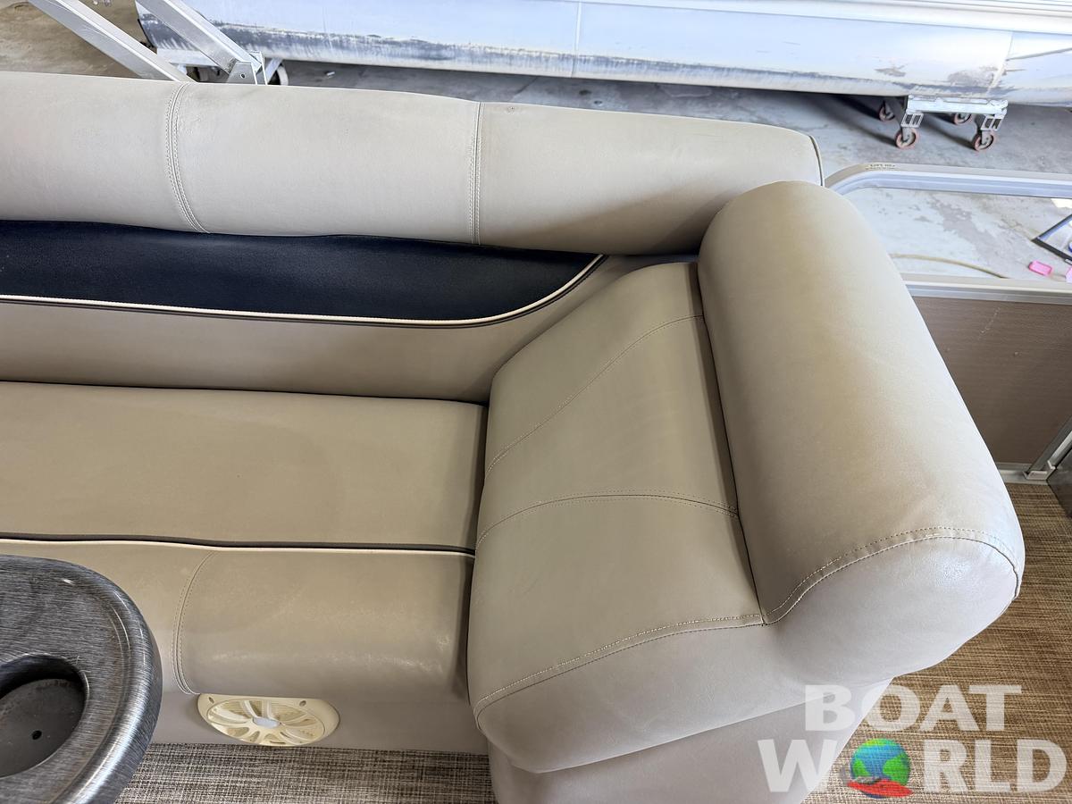 Used 2007 Premier 210 Legend