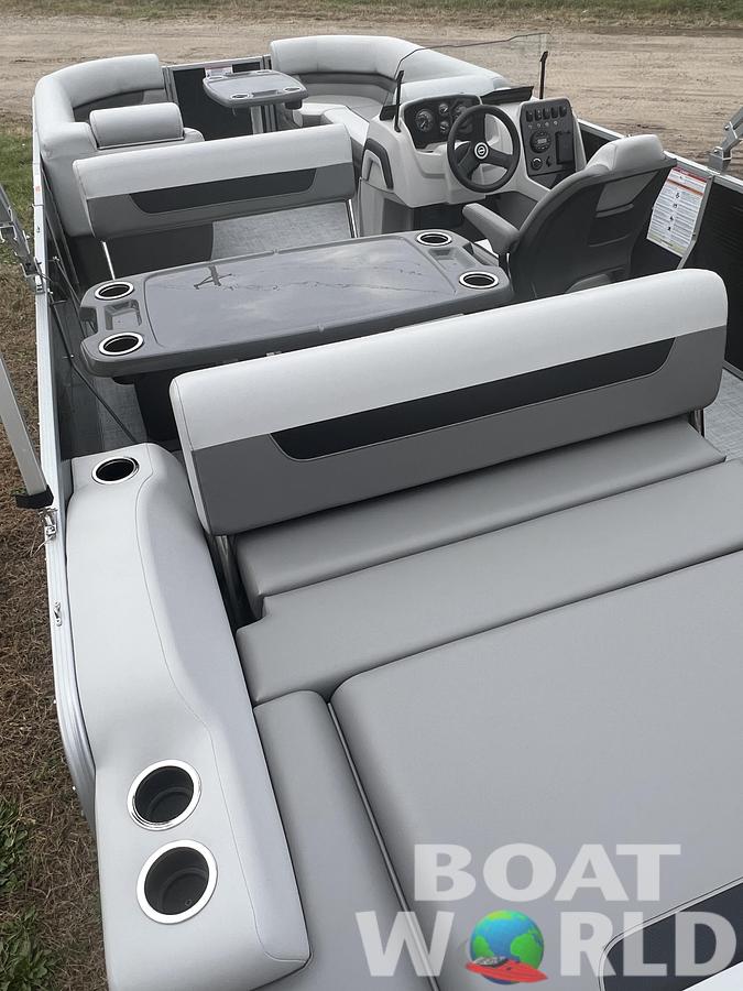 2026 Princecraft Vectra 23 RL Dinette Swingback Pontoon