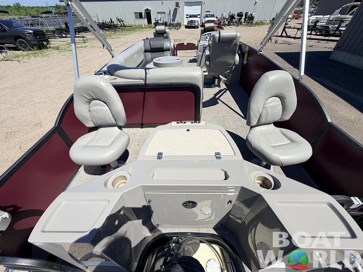 Used 2016 Premier 220 Explorer