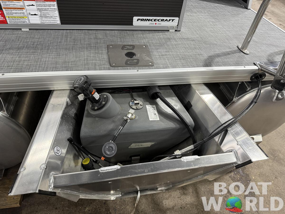 2026 Princecraft Vectra 21 RL Swingback Dinette Pontoon 