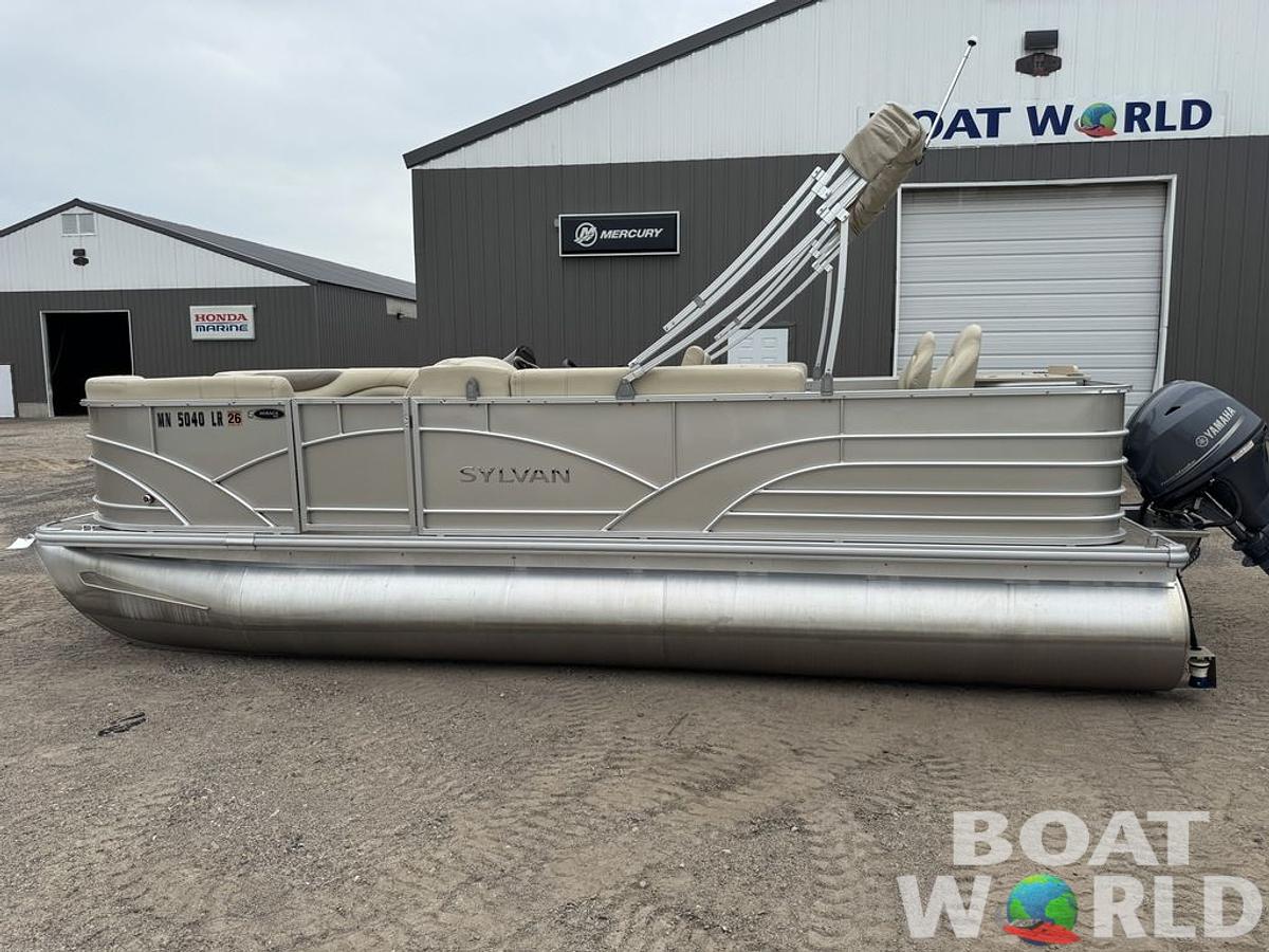 Used 2017 Sylvan 820 Cruise-n-Fish Pontoon