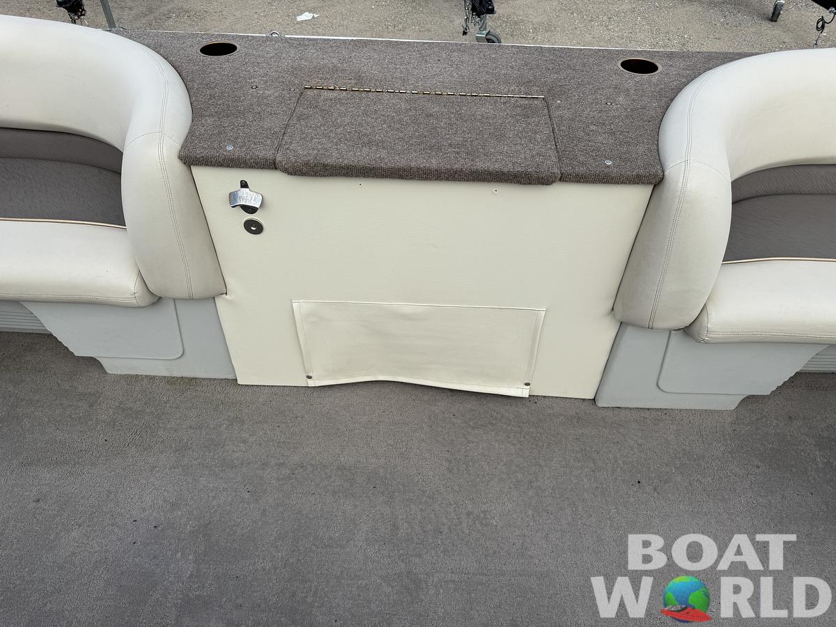 Used 1999 Crestliner 2485 LSI