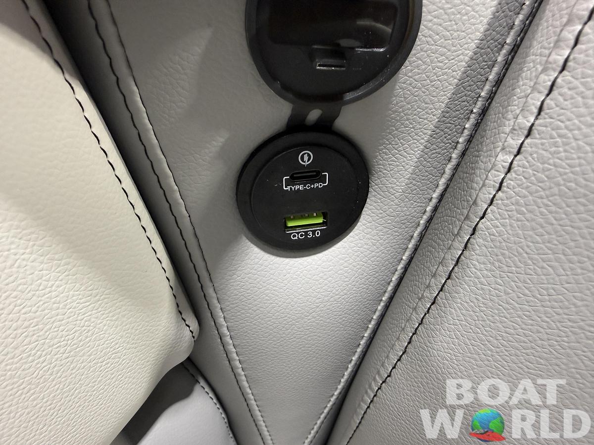 2026 Tahoe Pontoons Sport 2180 Quad Lounge 