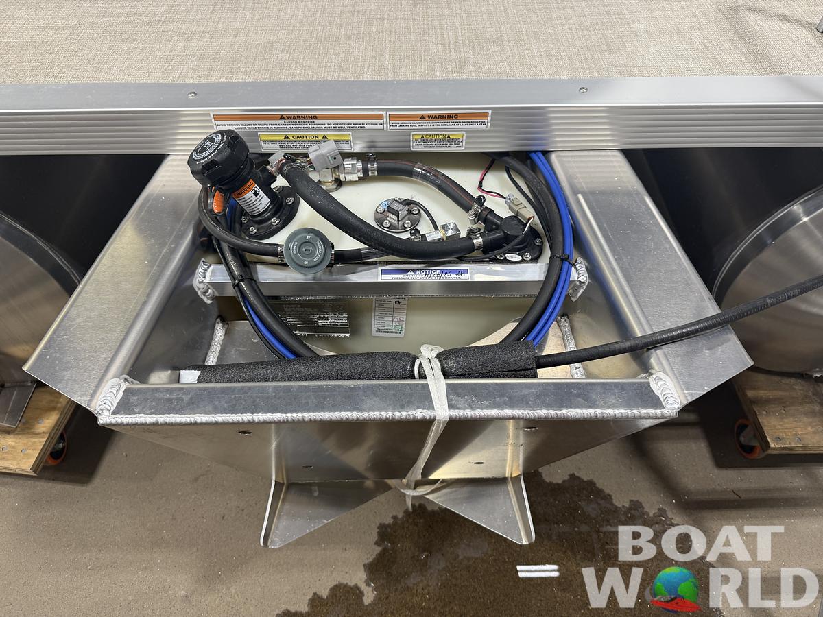 2026 Tahoe Pontoons Sport 2385 Swingback (VRB) & Honda 4-Stroke EFI