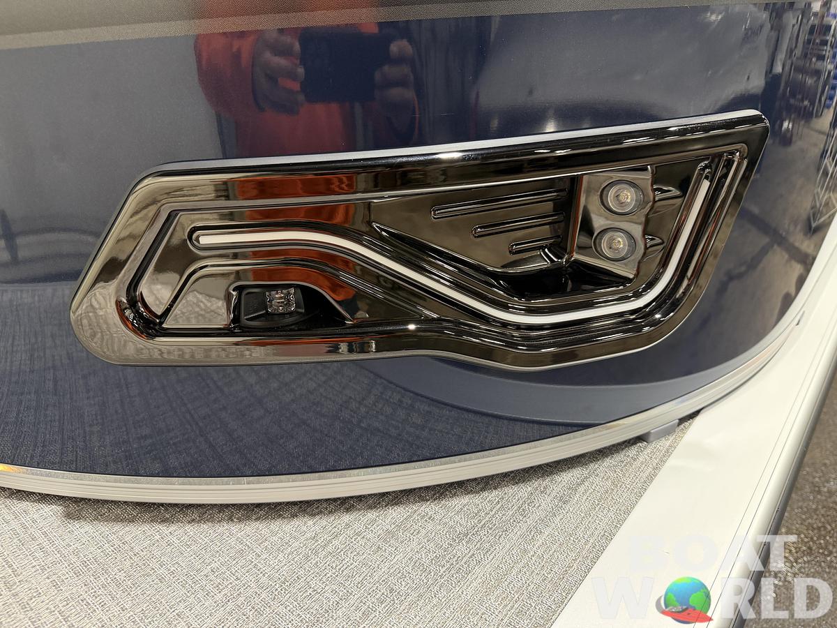 2026 Tahoe Sport 2385 Swingback (VRB) Tritoon 