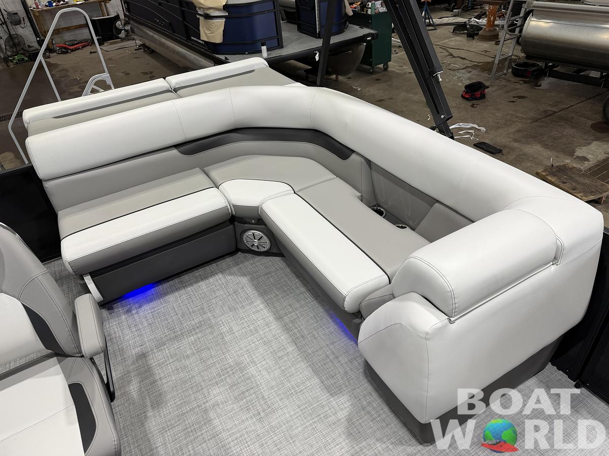 2027 Princecraft Vectra 21 Cruise Pontoon $32995