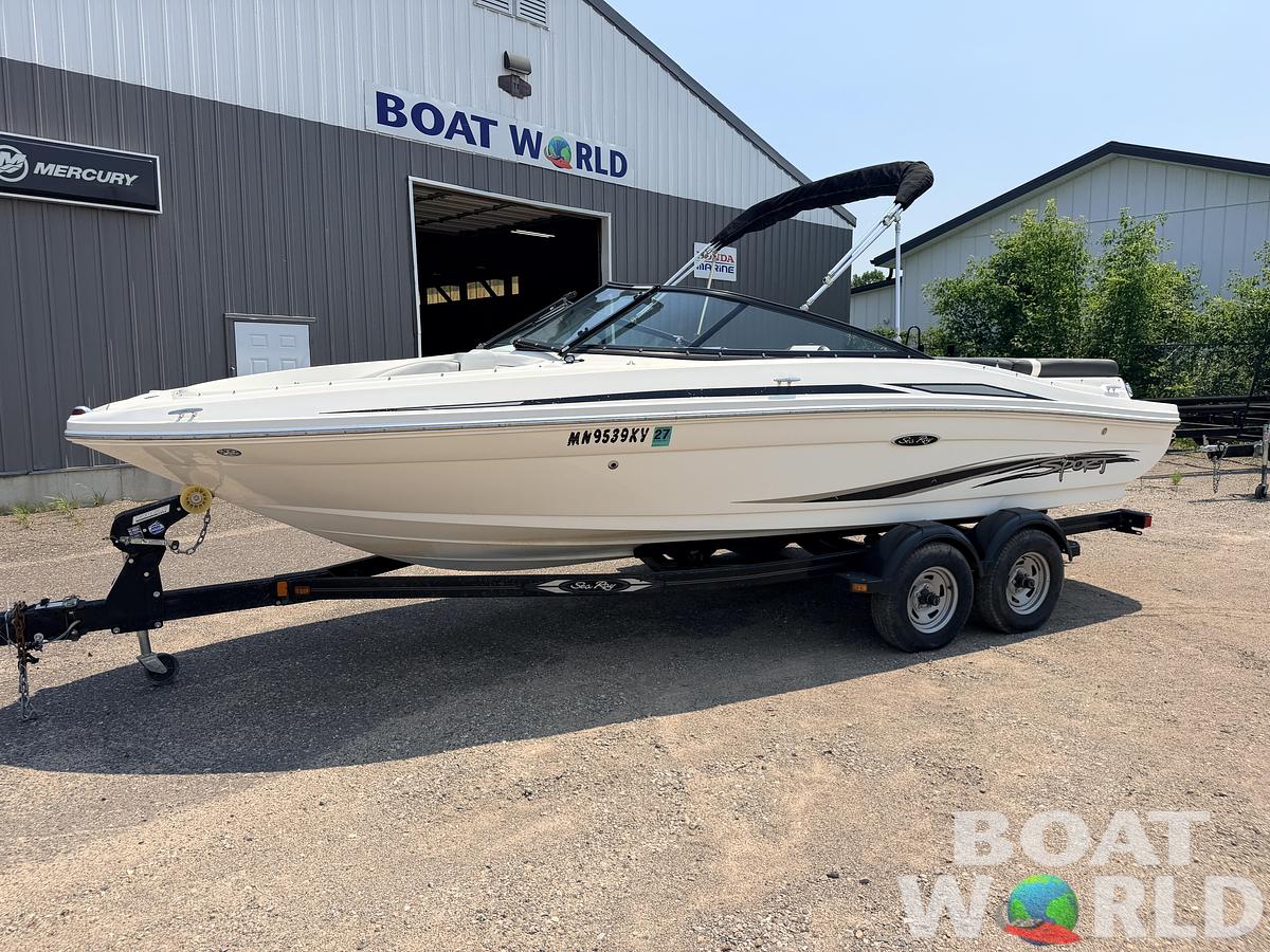 Used 2012 Sea Ray 205 Sport & 220HP 4.3L Mercruiser MPI with Tandem Axle Trailer -$15,995