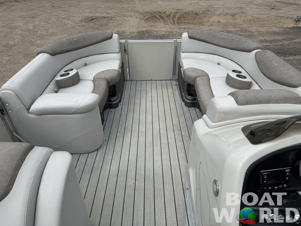 Used 2019 Tahoe Cascade 2385 RJ Pontoon