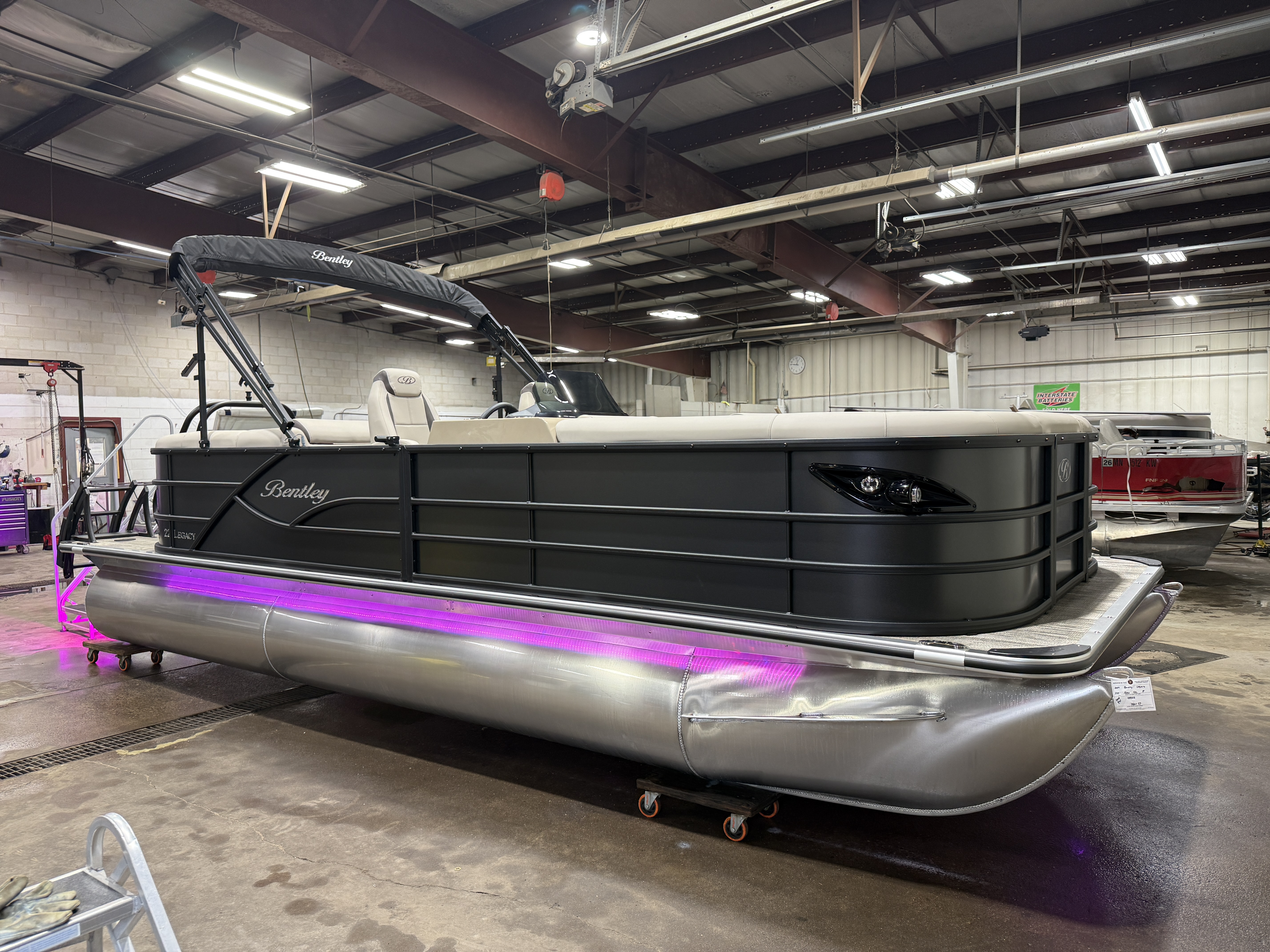 2027 Bentley Legacy 220 Navigator Quad Lounge Pontoon $42995