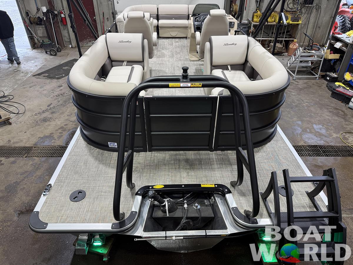 2027 Bentley Legacy 220 Navigator Quad Lounge Pontoon $42995