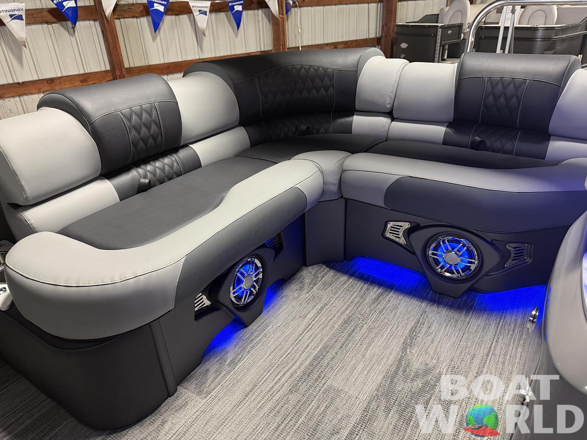 2026 Tahoe Pontoons Cascade 2385 Elite Windshield Tritoon