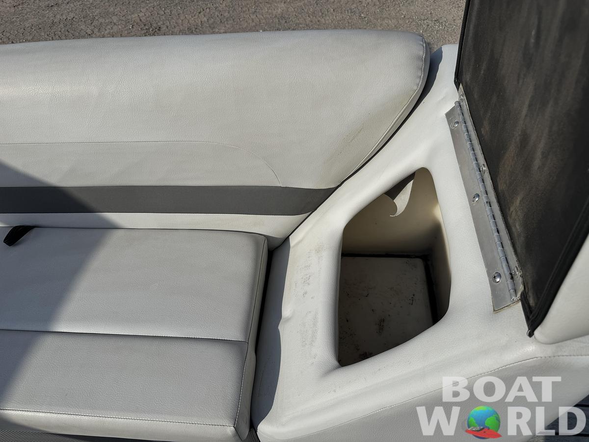 Used 2017 Crest  200 Pontoon with 115HP Yamaha Fourstroke EFI