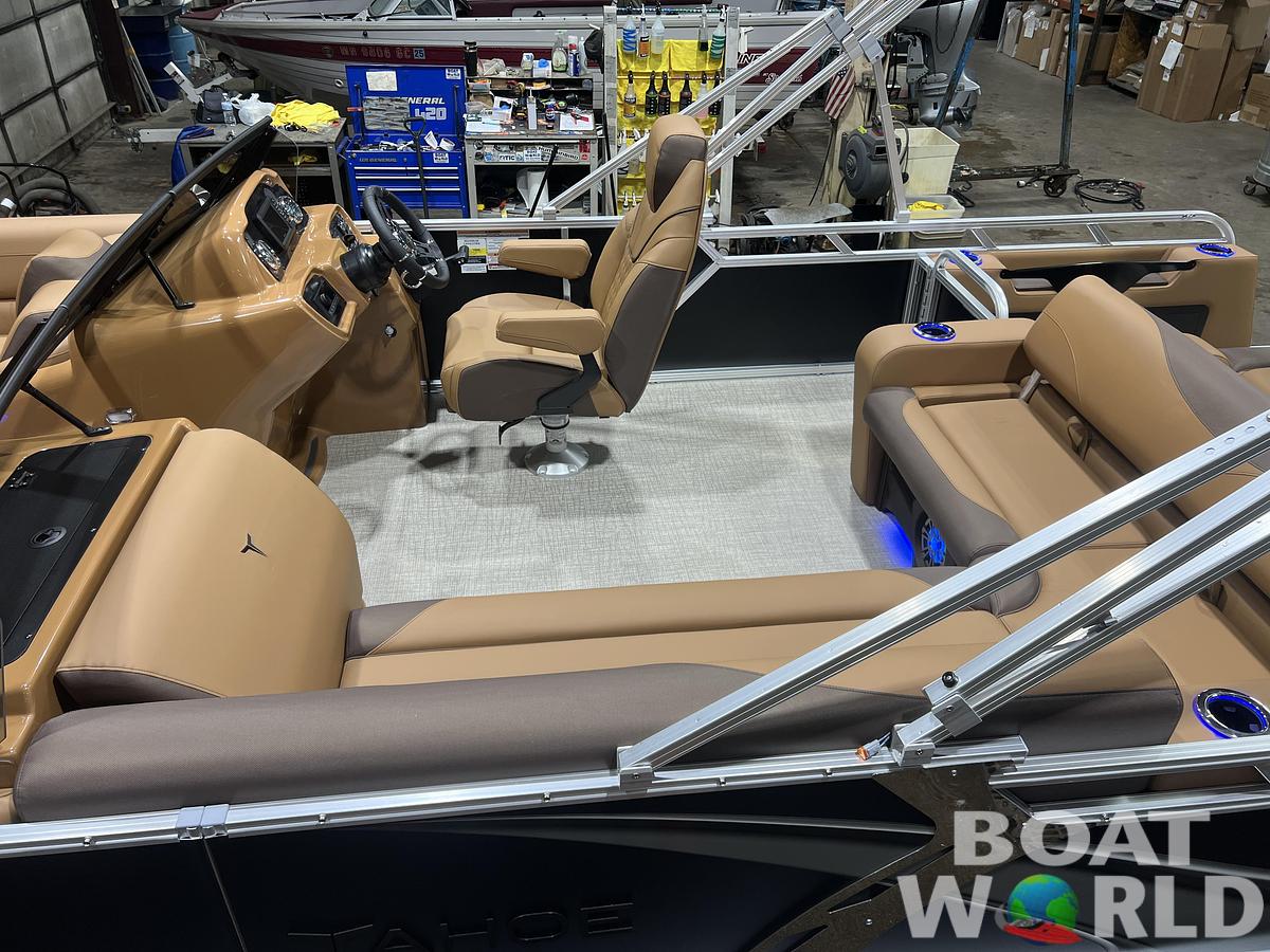 2026 Tahoe Pontoons LTZ 2385 Swingback (VRB) Windshield Tritoon