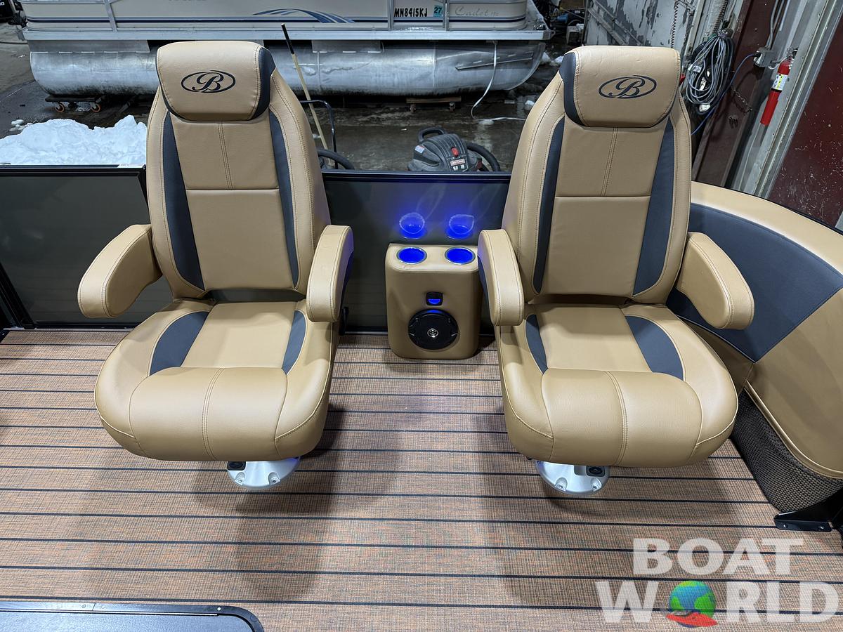 2026 Bentley Legacy 223 Navigator DL Quad Lounge Tritoon $51995