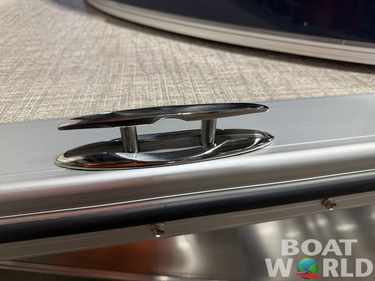 2026 Tahoe Pontoons LTZ 1985 Cruise Rear Bench (CRB) 