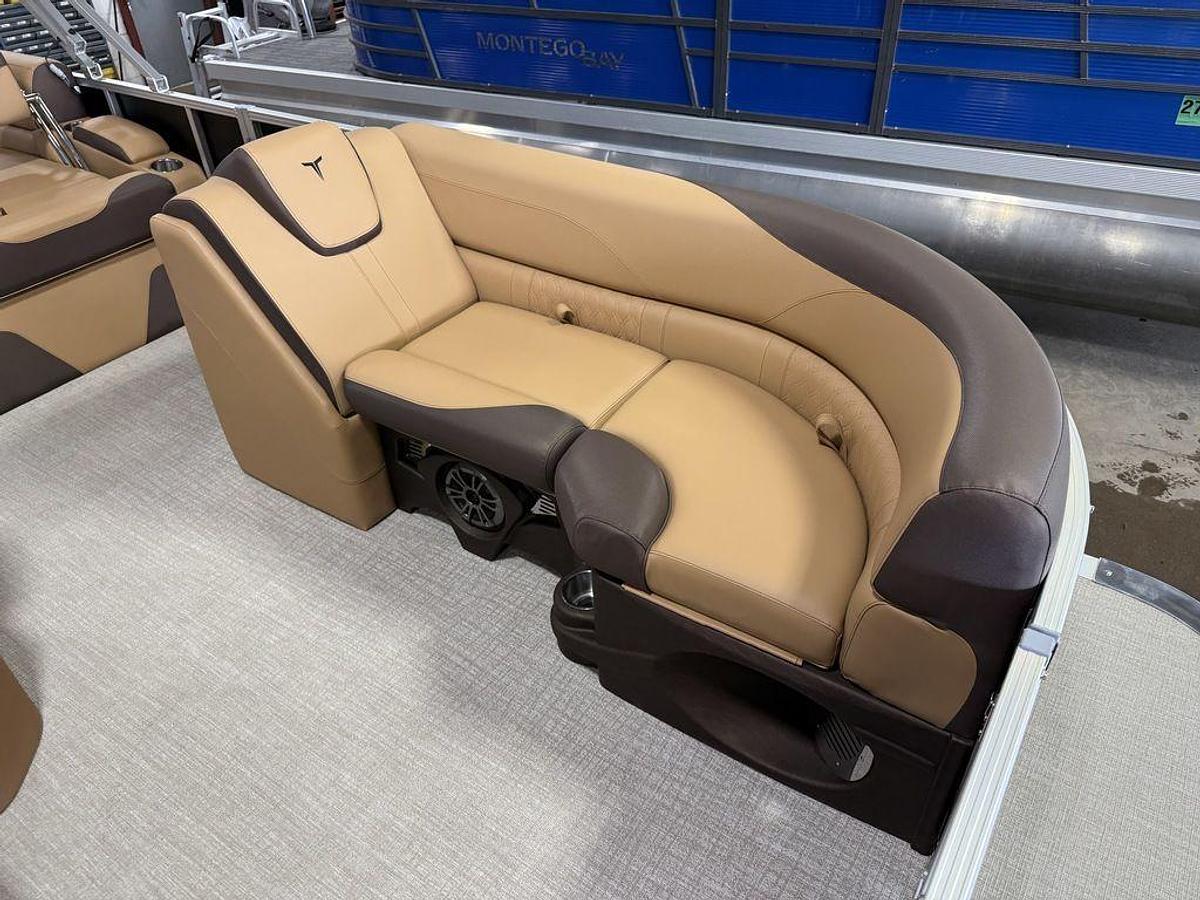 2025 Tahoe Pontoons LTZ 2385 Quad Lounge Shift Flip & Honda 4-Stroke EFI