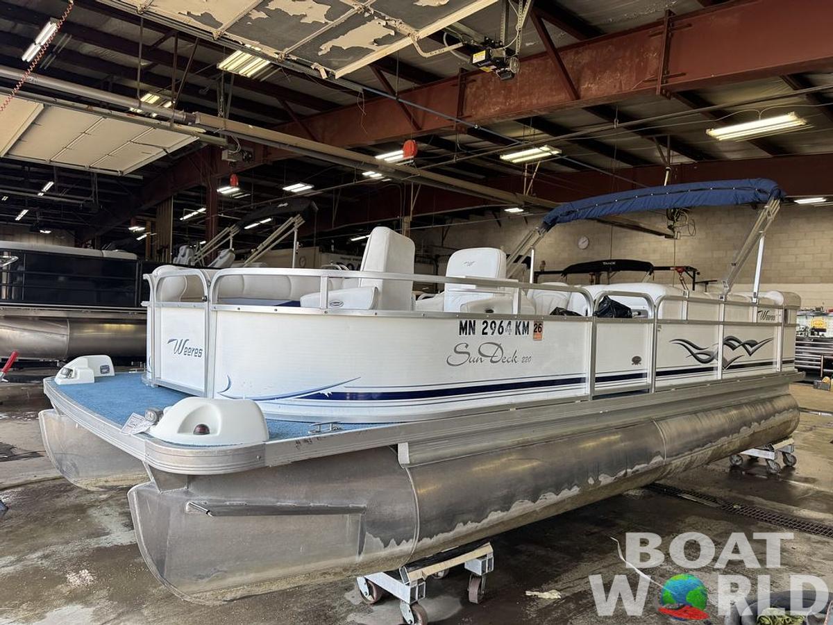 Used 2006 Weeres SunDeck 220 Pontoon