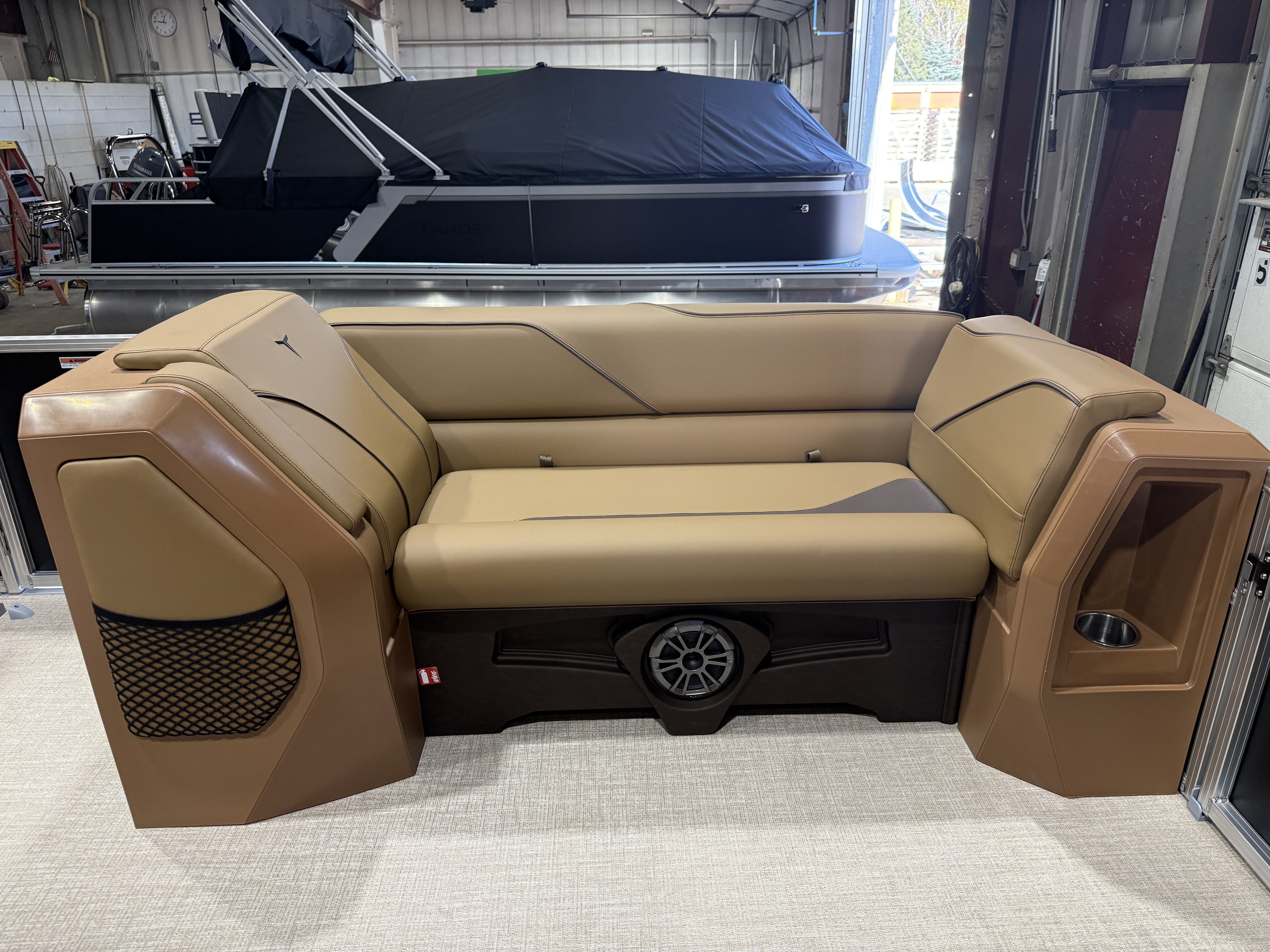 2027 Tahoe Sport VRB Premium 2385 Swingback & 4-Stroke $37995