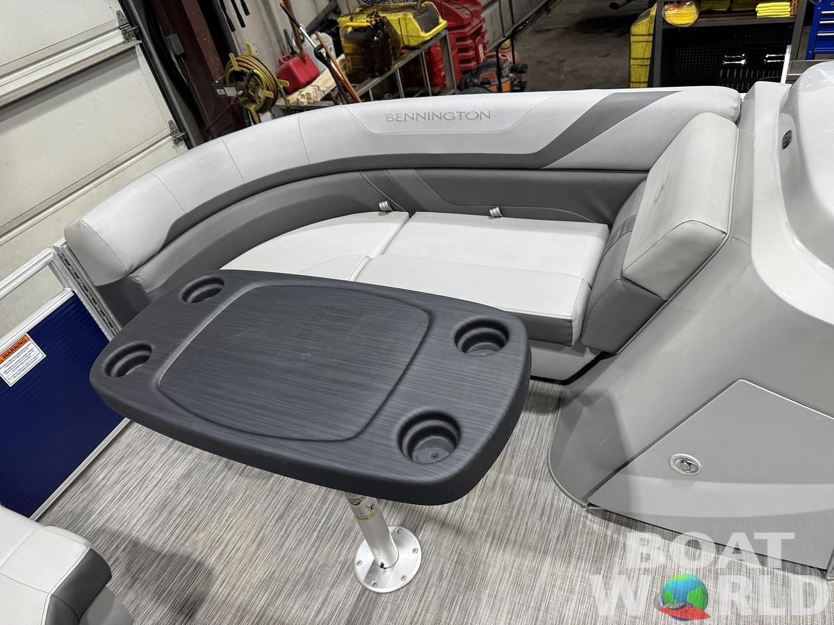 Used 2021 Bennington 22 SX Pontoon