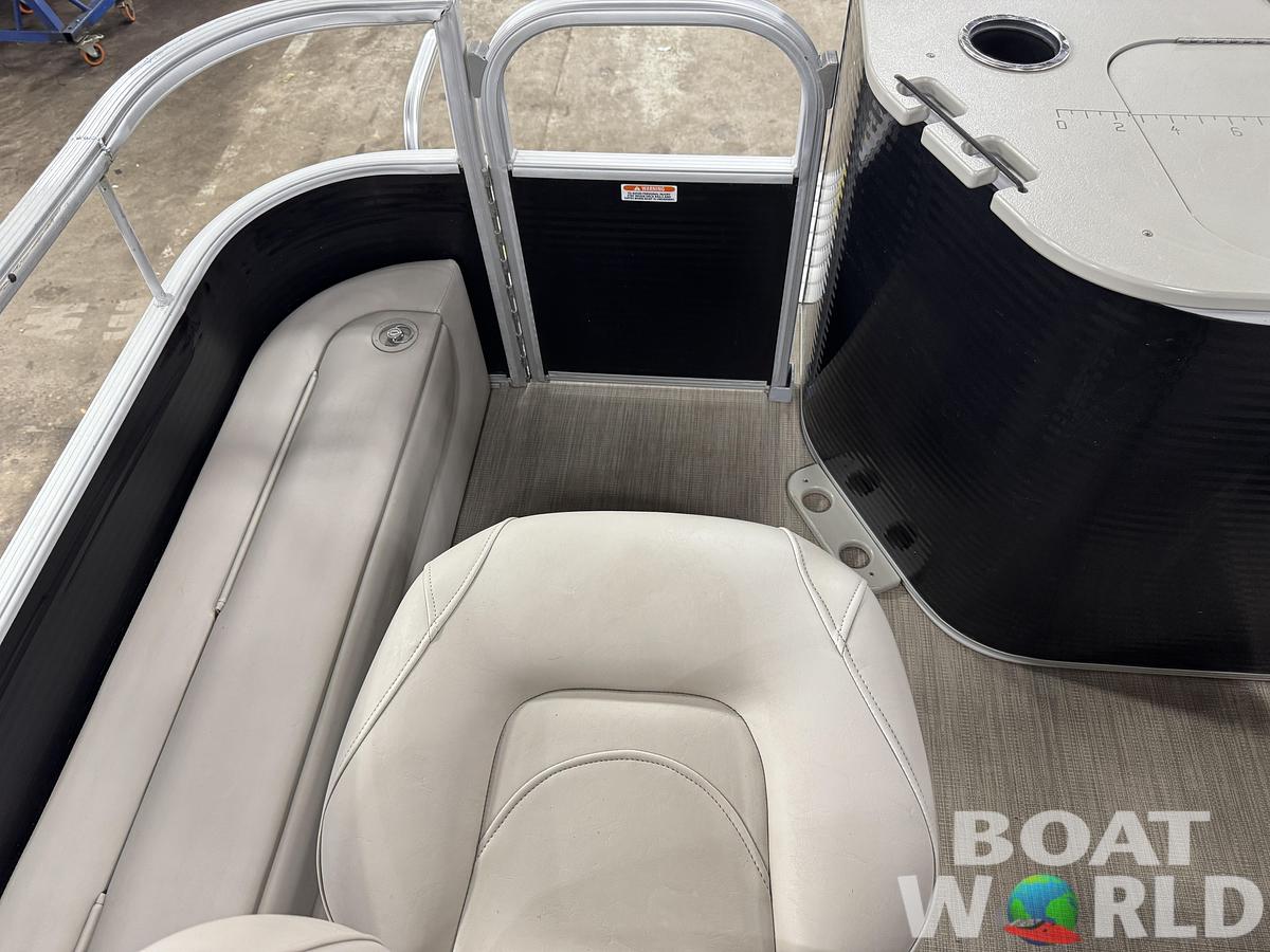 Used 2017 Bennington  22 SS Pontoon with 90HP Yamaha Fourstroke EFI