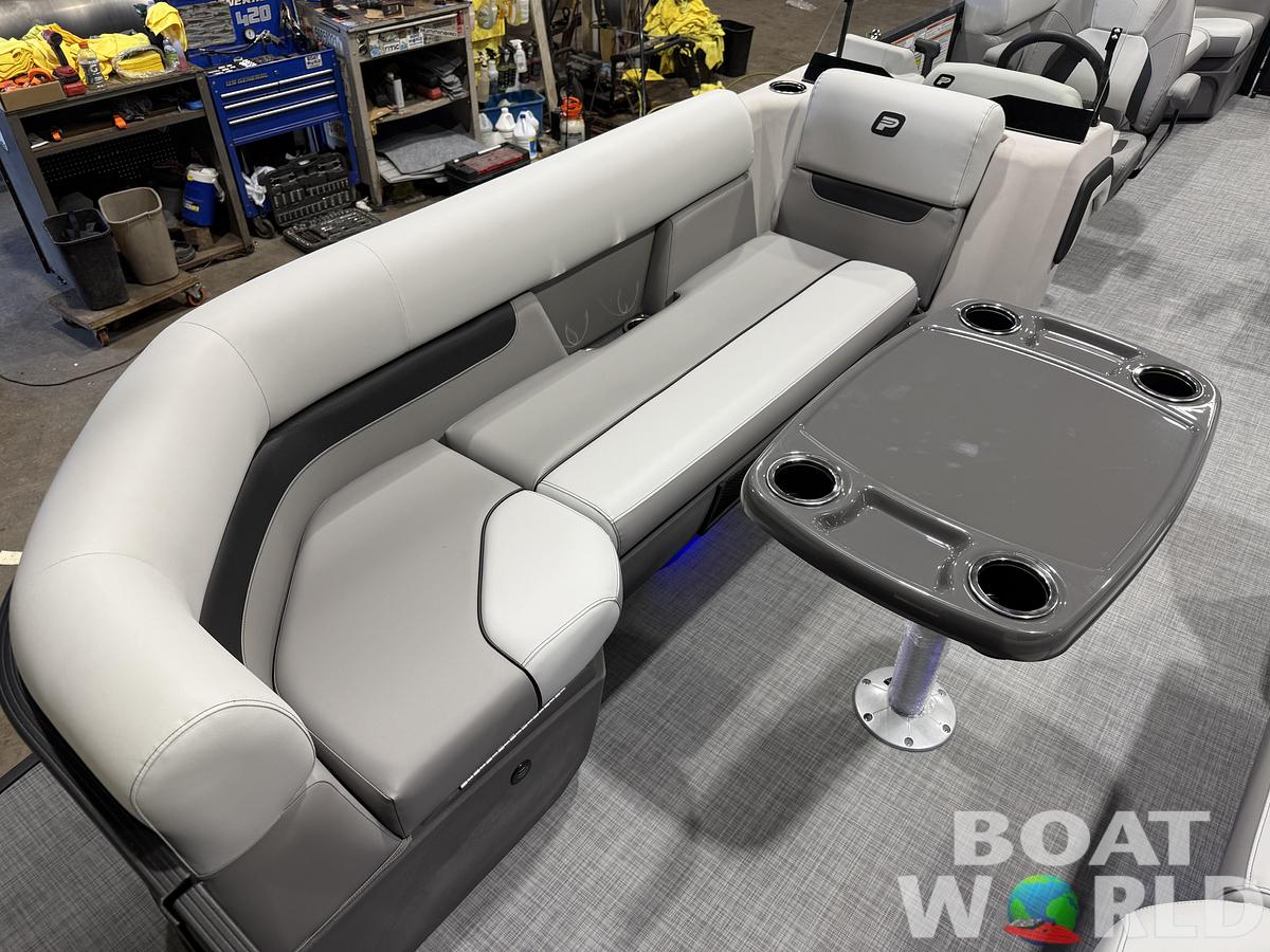 2027 Princecraft Vectra 21 Quad Lounge Pontoon $36995