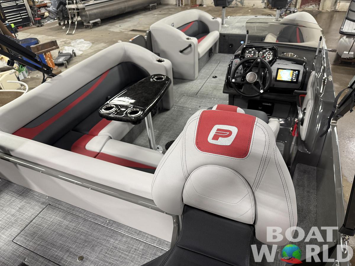 2024 Princecraft Ventura 224 Deckboat 