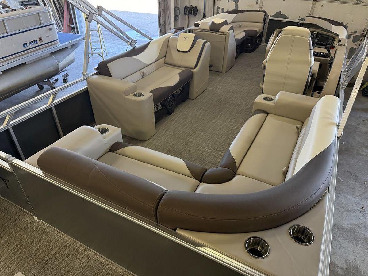 2025 Tahoe Pontoons LTZ 2385 Elite Cruise & Honda 4-Stroke EFI