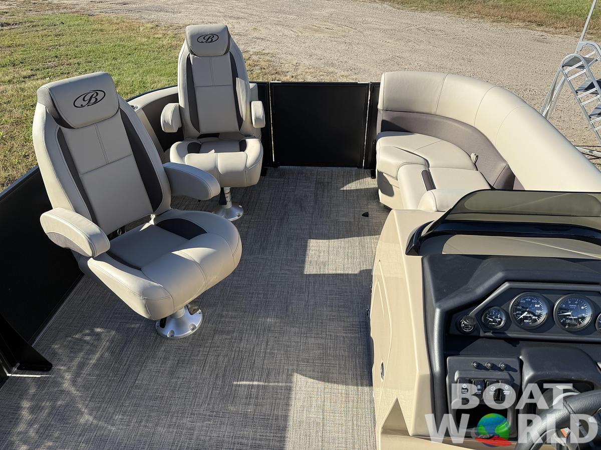 2026 Bentley Pontoons Legacy 220 Navigator DL Quad Lounge