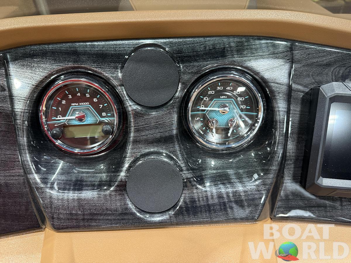 2027 Tahoe LTZ 2385 VRB SE Swingback Pontoon $42995