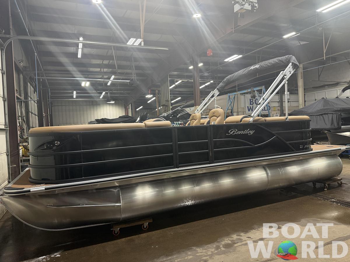 2026 Bentley Legacy 220 Navigator Quad Lounge Pontoon $36995