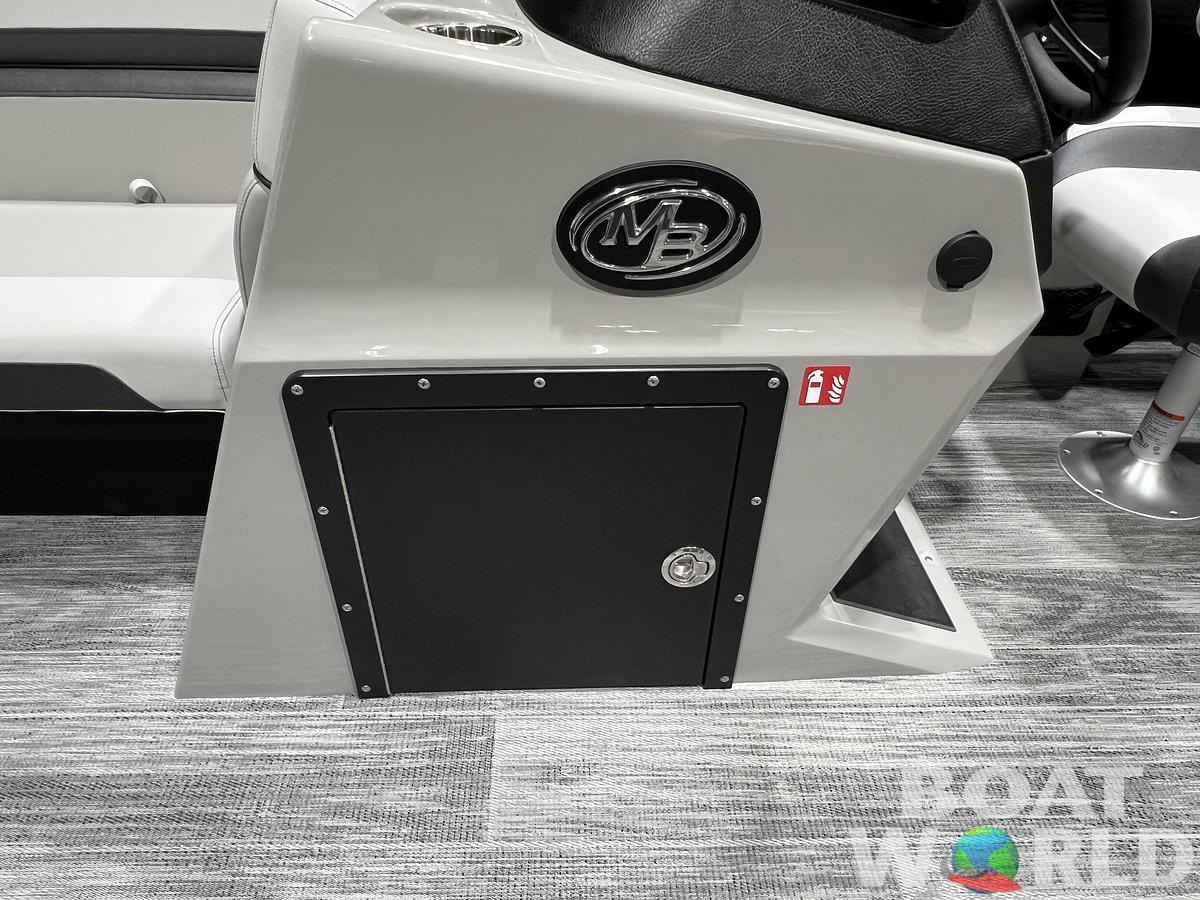 2026 Montego Bay 8522 BR DL Quad Lounger & Honda 4-Stroke $39995