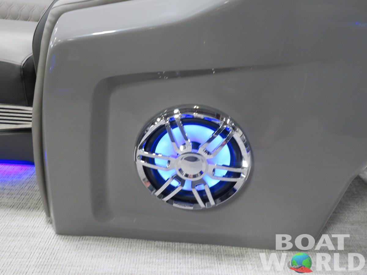 2024 Tahoe Pontoons Cascade 2385 VRL Swingback & Honda 140HP 4-Stroke EFI