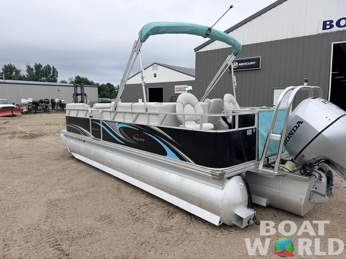 Used 2019 Qwest 822 LS Tritoon & 150HP Honda 4Stroke -$29,995